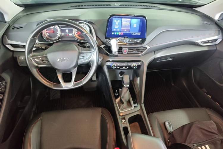 Used Chevrolet Orlando 2020 Light Hybrid Redline 530T Automatic Enjoyment Edition (5+2 Models)
