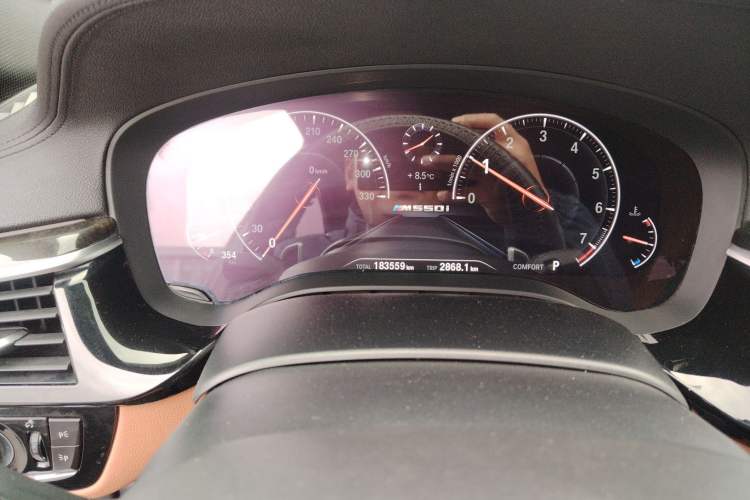 Used BMW 5 Series 2019 530Li Leading Model M Sport Package
