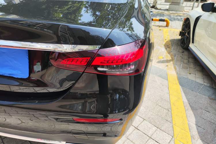 Used Mercedes-Benz E-Class 2021 E 300 L Sporty and Stylish Model