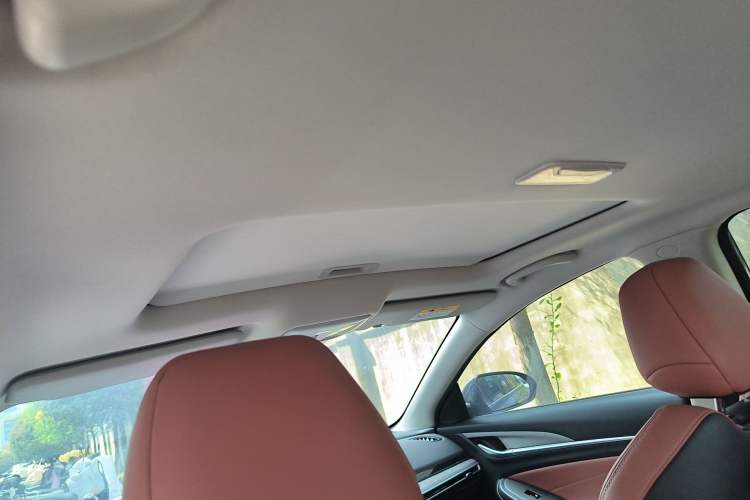 Used CHANGAN Eado 2023 Changan Edition PLUS Blue Whale NE 1.4T GDI DCT Prestige Version Headliner