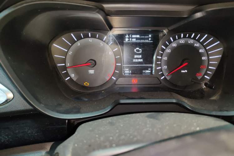 Used GAC Trumpchi GS4 2017 235T Manual Two-Wheel Drive Luxury Edition Odometer Close Up