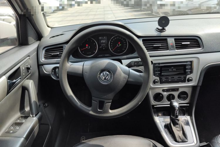 Used Volkswagen Lavida 2013 Revised Version 1.4 TSI DSG Comfort Edition Steering Wheel