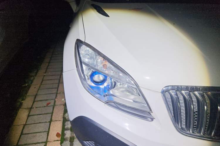 Used Buick Encore 2015 1.4T Automatic Two-Wheel Drive Urban Elite Version
