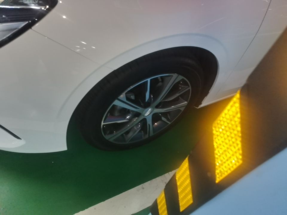 Geely Auto Emgrand 2023 4th Generation Champion Edition 1.5L CVT Prestige Model — снимка 10