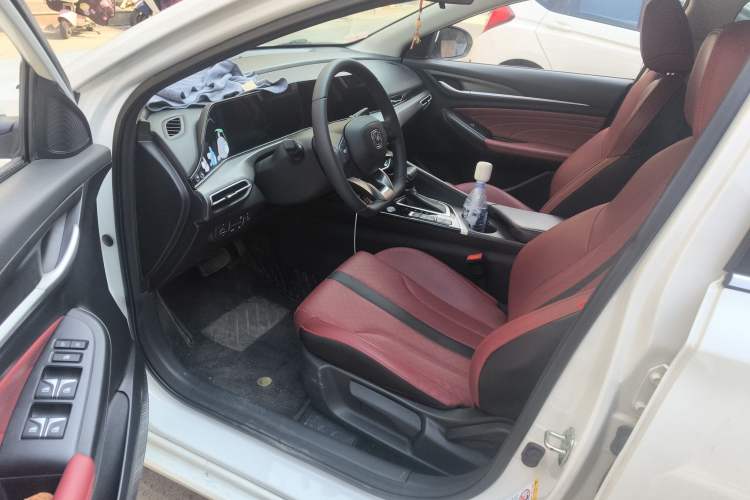 Used Changan Eado 2021 PLUS Blue Whale NE 1.4T GDI DCT Prestige Model
