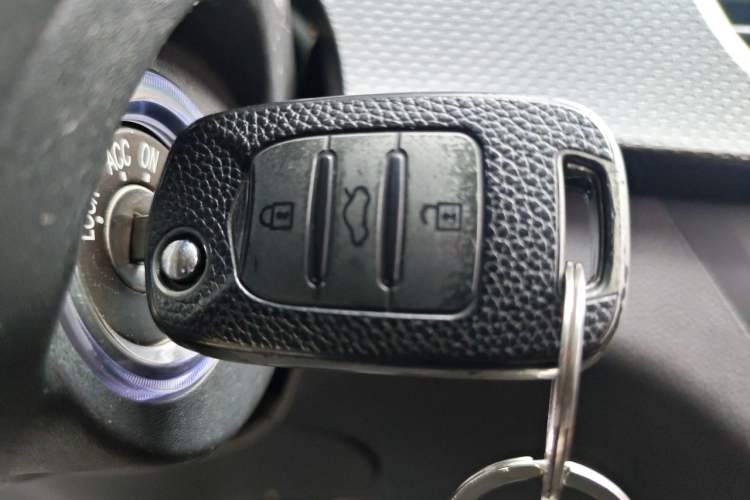 Used Baojun 730 2019 1.5L Manual Fashion Model 7-seater China VI