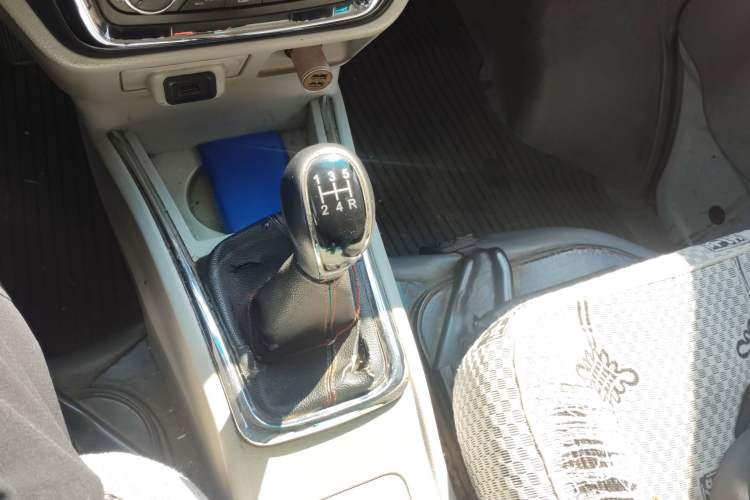 Used Jinbei Hiace X30 2021 1.5L Wealthy Van China VI Standard SWC15M
