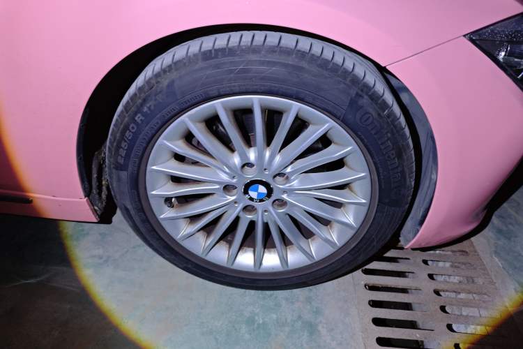 Used BMW 3 Series 2014 320Li Luxury Design Package
