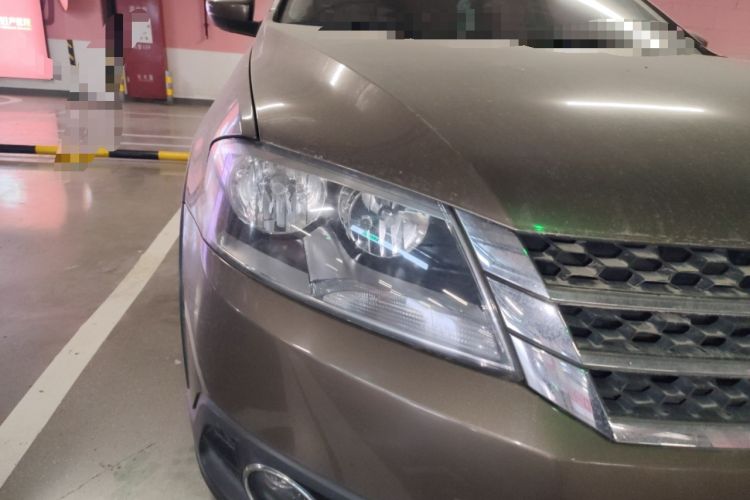 Used Volkswagen Cross Lavida 2014 1.4TSI DSG Right Front Headlight