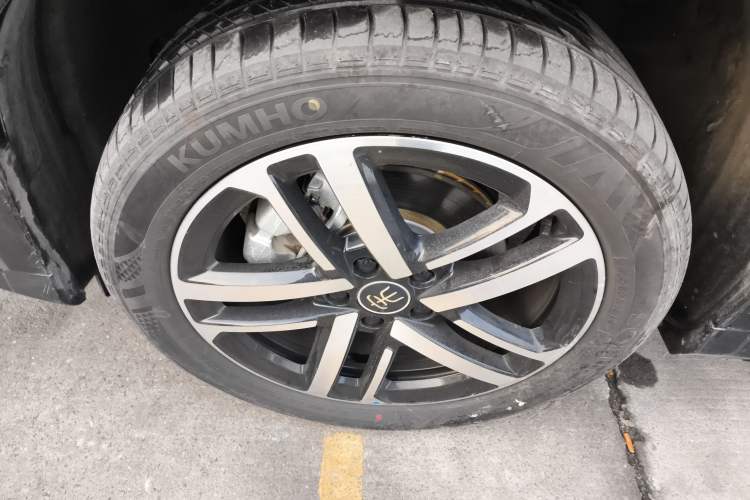 Used BYD Song L DM-i 2025 Intelligent Driving Version 112 km Beyond-Range Type
