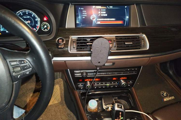 Used BMW 5 Series GT 2014 528i Luxury Edition Audio And AC Panel