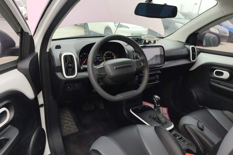 Used Roewe Clever 2022 311km QiQi BoBo Edition