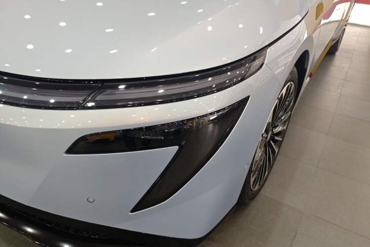 Used Nissan N7 2025 510 Max Left Front Headlight