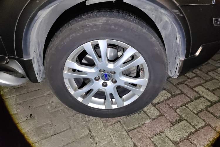 Used Volvo XC Classic 2014 T5 Luxury Edition
