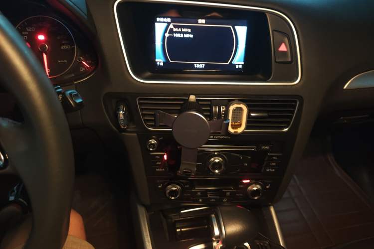 Used Audi Q5 2018 Collector's Edition 40 TFSI Technology Model