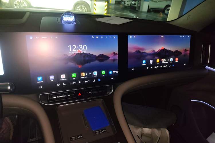 Used Hima AITO M9 2024 Range-Extended Ultra Version 52 kWh 5-Seater Model Audio And AC Panel