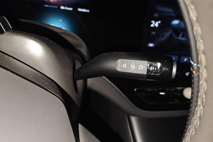 Used Rising F7 2023 Advanced Pro Edition Gear Lever