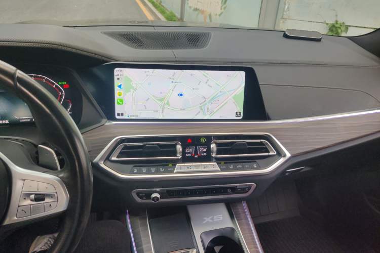 Used BMW X5 2022 Restyled xDrive 40Li M Sport Package Audio And AC Panel