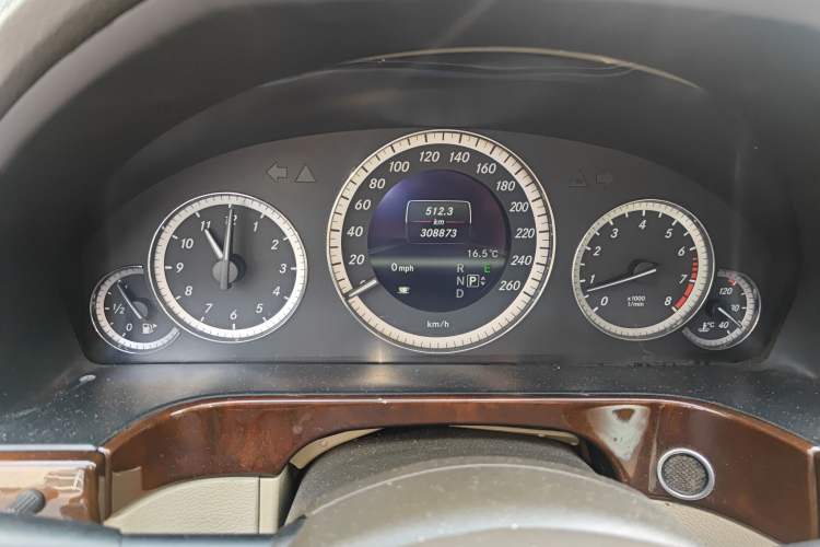 Used Mercedes-Benz E-Class 2013 E 260 L CGI Elegant Model