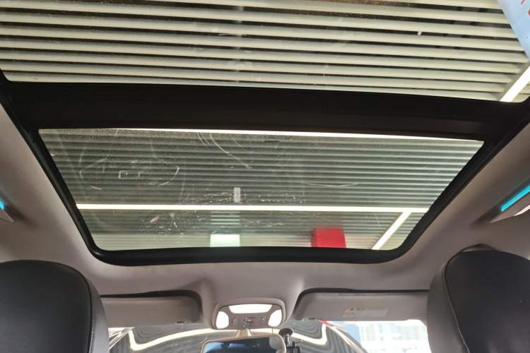 Used Zotye Z700 2016 1.8T Manual Luxury Model