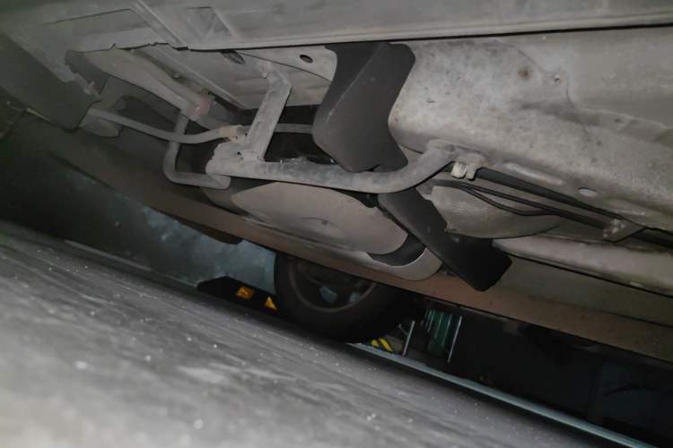 Used Buick Encore 2015 1.4T Automatic Two-Wheel Drive Urban Elite Version Chassis Rear Right