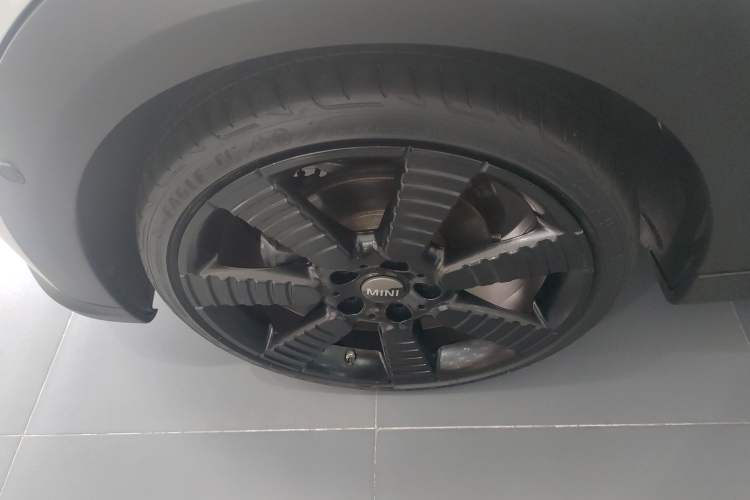 Used MINI MINI 2023 1.5T COOPER King's Cross Special Edition Five-Door Version