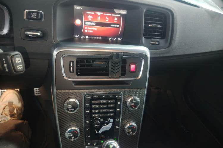 Used Volvo V60 2017 2.0T Polestar
