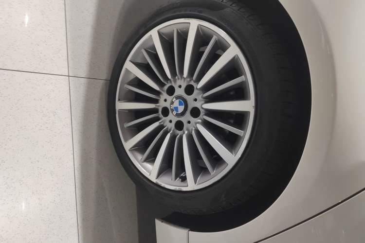 Used BMW 3 Series 2019 320Li Fashion Model
