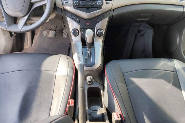 Used Chevrolet Cruze 2015 1.5L Classic SE AT
