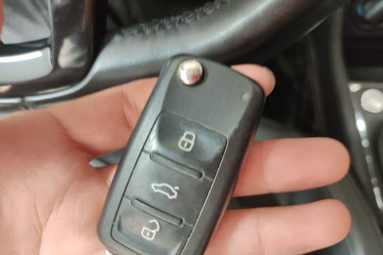 Used Volkswagen Lavida 2018 Classic 1.5L Manual Comfort Edition China VI Standard