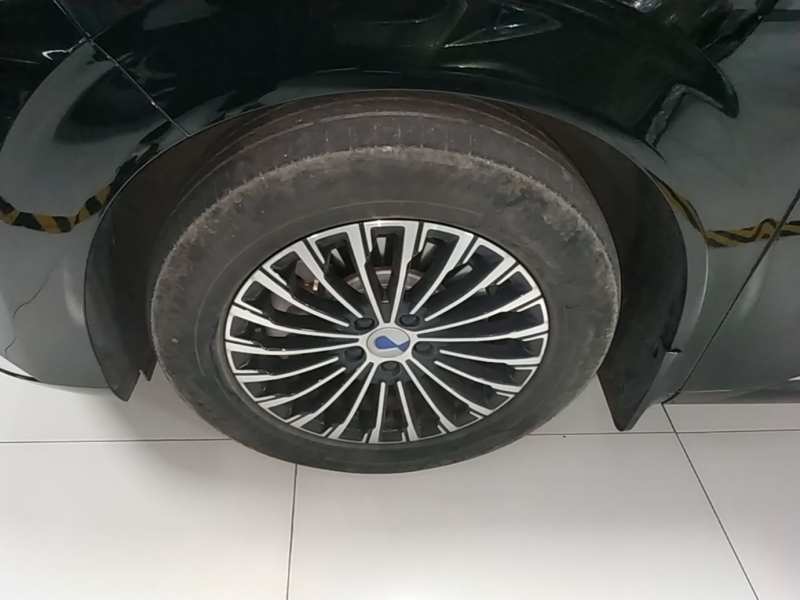Used Denza D9 2022 DM-i 970 Four-Wheel Drive Prestige Model — 22