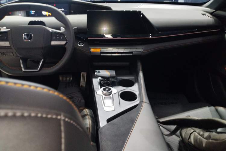 Used CHANGAN UNI-V 2022 1.5T Sport Edition