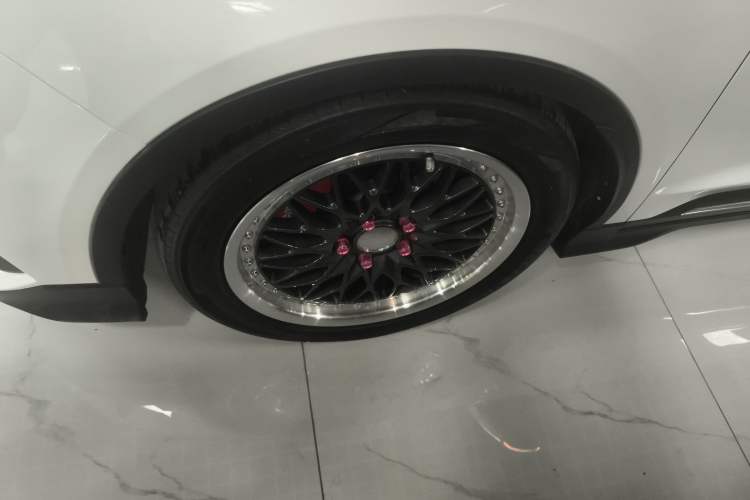 Used Geely Auto Emgrand S 2022 1.4T CVT Crossover Player Edition Exterior 4