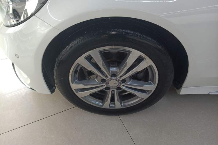 Used Mercedes-Benz C-Class 2017 C 200 L Sport Edition Exterior 4