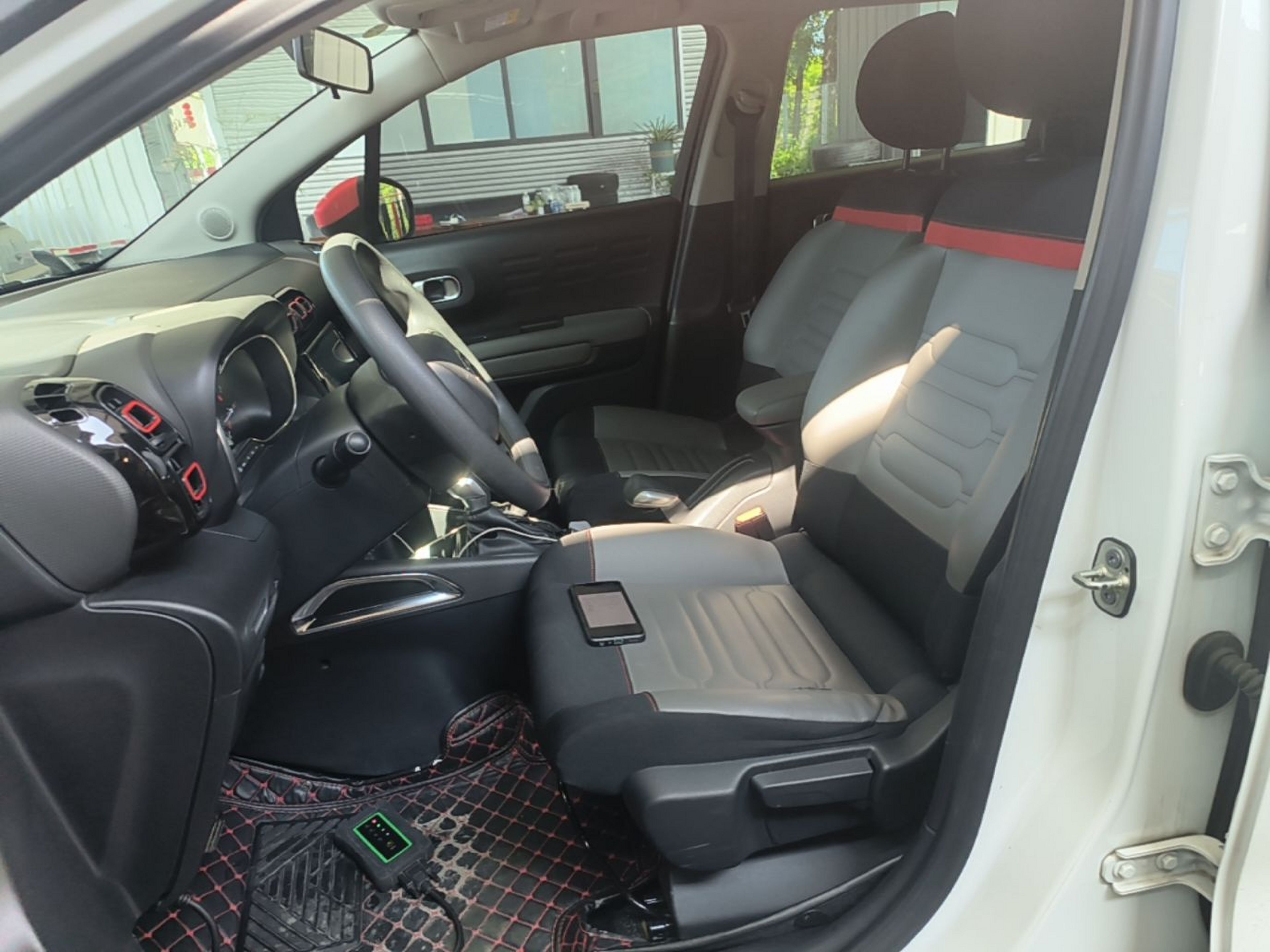 Avant de la voiture