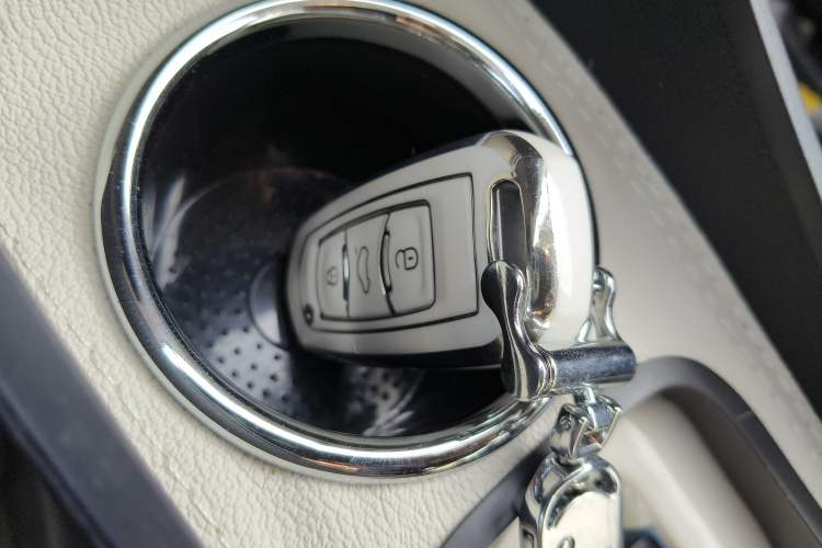 Used Geely Galaxy Panda 2024 Panda Mini 200km Endurance Bear
