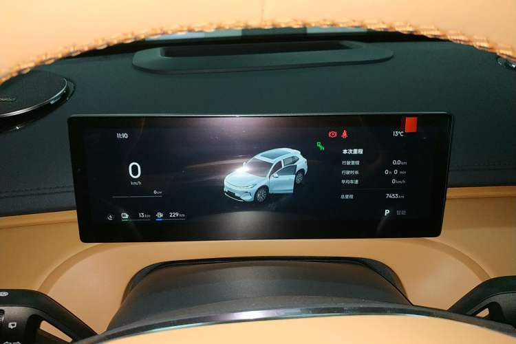 Used Geely Galaxy Galaxy Xingjian 7 EM-i 2025 120km Flagship Edition
