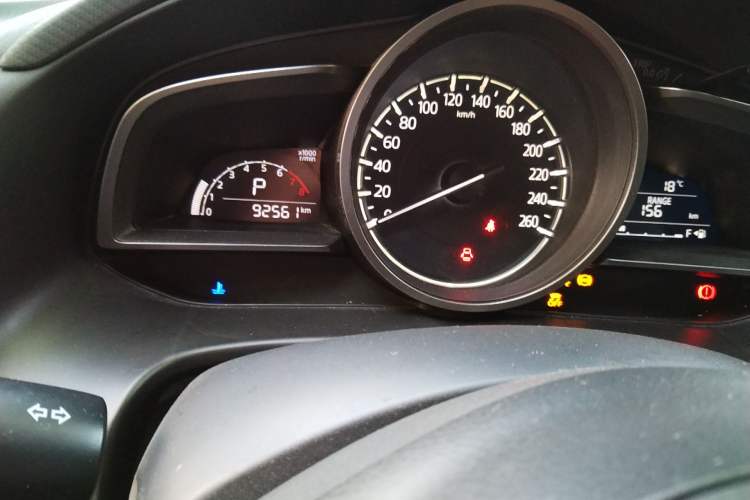 Used Mazda 3 Axela 2017 Sedan 1.5L Automatic Comfort Model Emission Standard China V