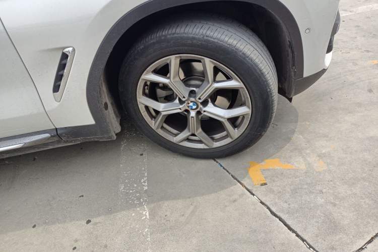 Used BMW X3 2021 Facelift xDrive28i Luxury Package Right Front Wheel Hub