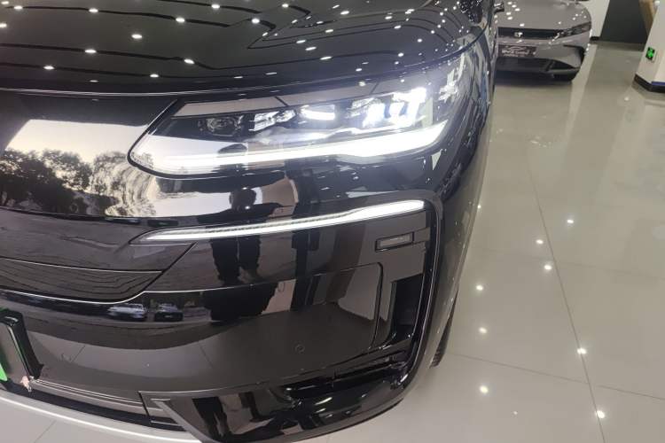 Used Denza N9 2025 Prestige Version