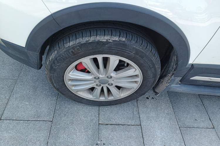 Used Haval H1 2015 1.5L AMT Urban Model Exterior 4