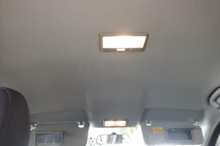 Used Suzuki Vitara S-Cross 2017 1.6L CVT Two-Wheel Drive Urban Fashion Model
