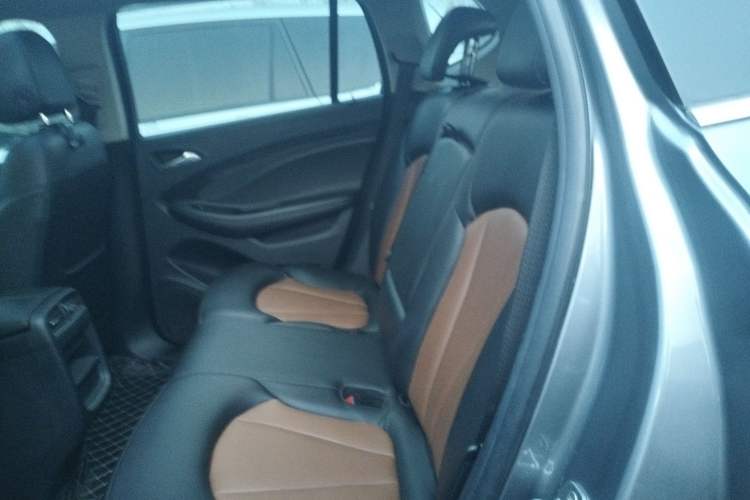 Used Buick Envision 2018 20T Two-Wheel-Drive Leading Model
