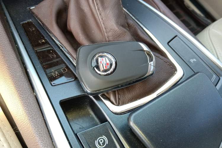 Used Cadillac SRX 2015 3.0L Elite Model
