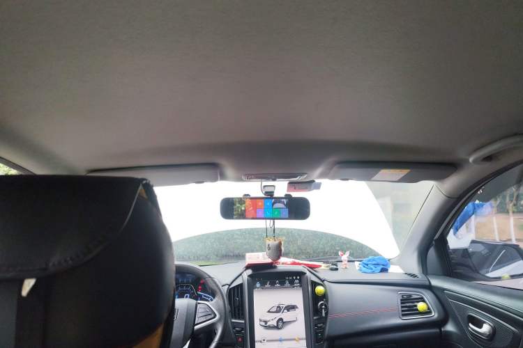 Used Luxgen U5 SUV 2017 1.6L CVT Prestige Edition