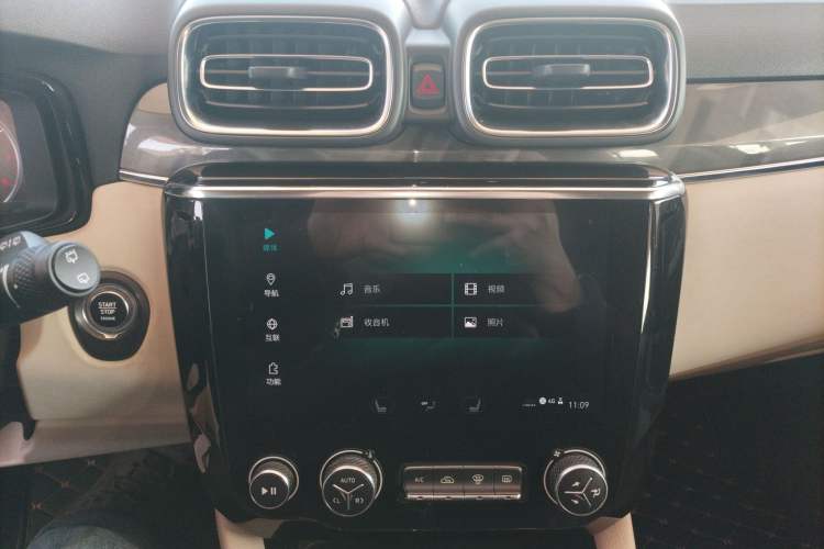 Used Lynk & Co 02 2018 1.5T DCT Two-Wheel Drive Zhaoban China V Standard
