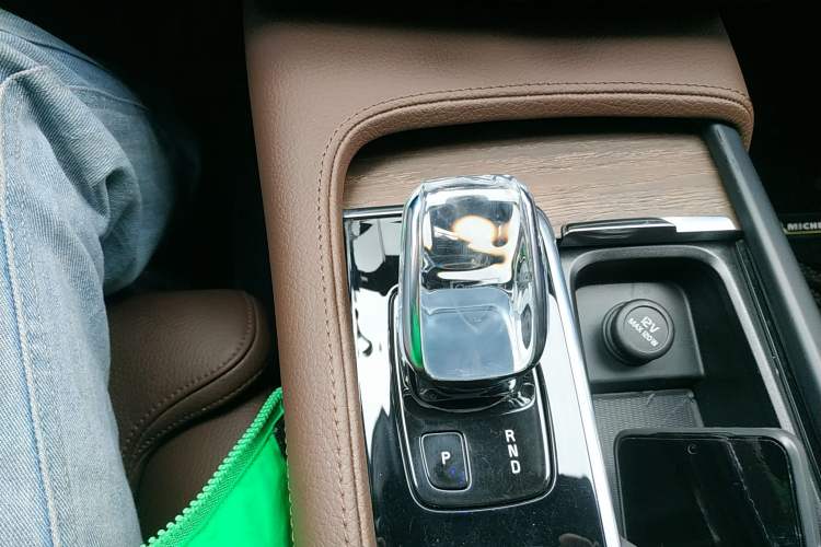 Used Volvo S90 2021 B5 Zhiyuan Luxury Edition Gear Lever