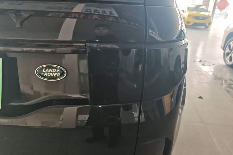 Used Land Rover Discovery Sport 2018 240 PS SE Version