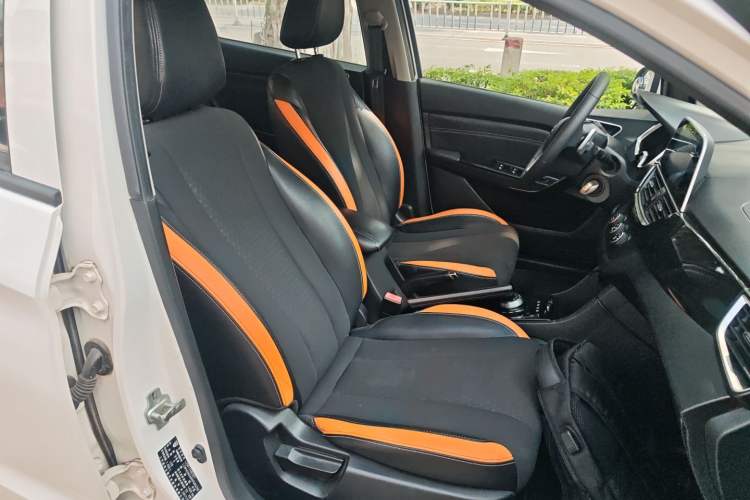 Used Baojun 310 2017 1.5L Automatic Fashion Model
