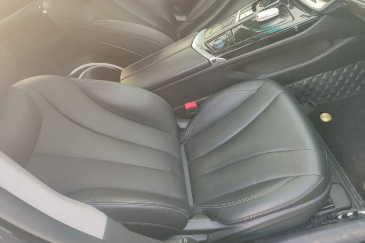 Used Geely Auto Emgrand GT New Energy 2018 1.5T PHEV Yaoxiang Edition Right Front Seat